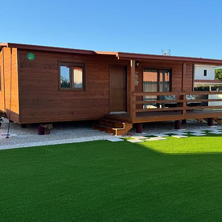 Acolhedora Casa De Ferias T2 Com Espaco Exterior 에스모리츠 외부 사진