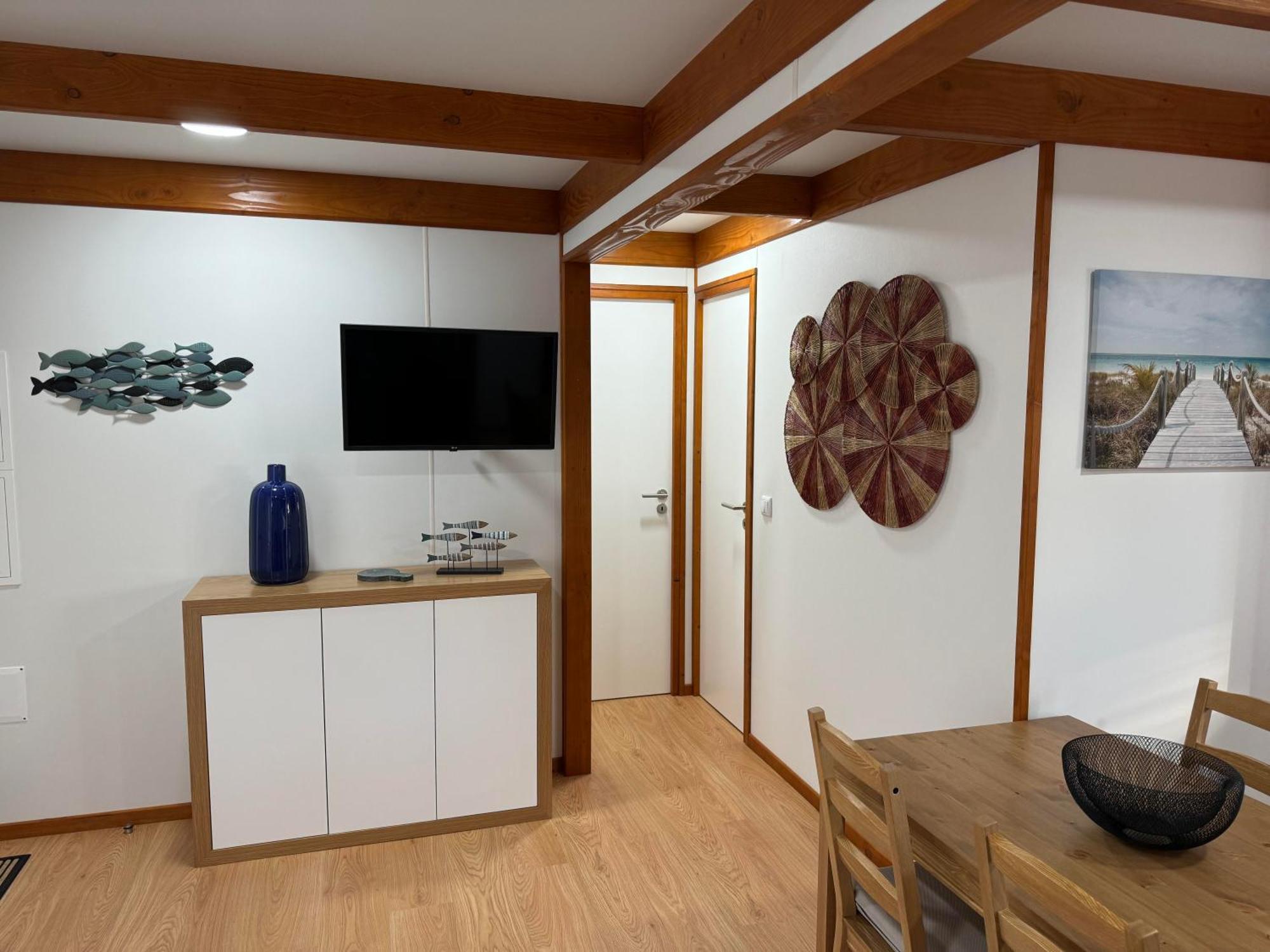 Acolhedora Casa De Ferias T2 Com Espaco Exterior 에스모리츠 외부 사진